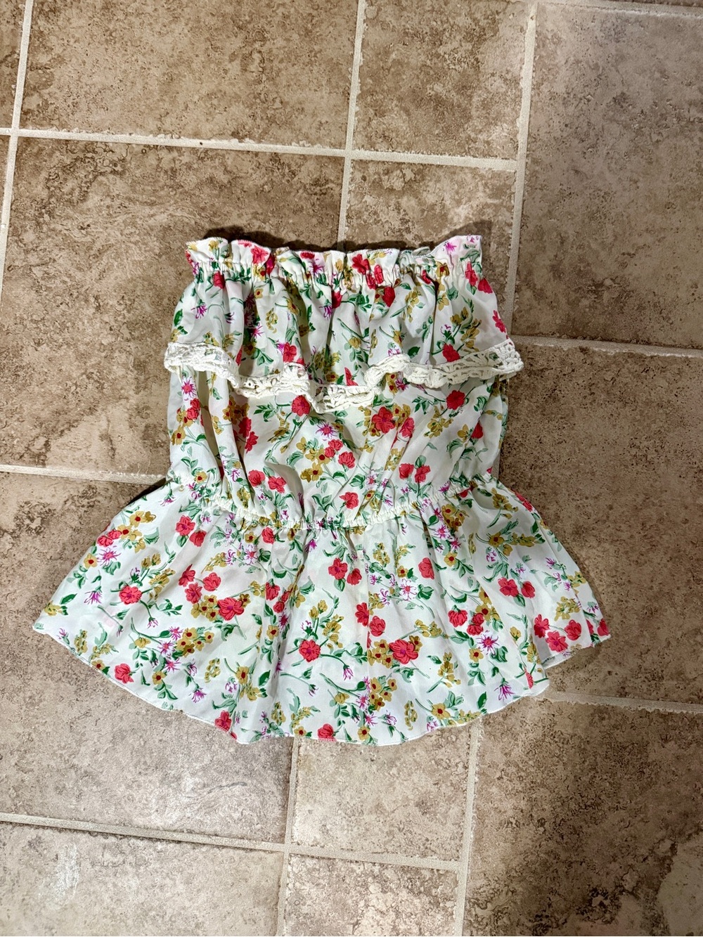 Rue 21 strapless floral top